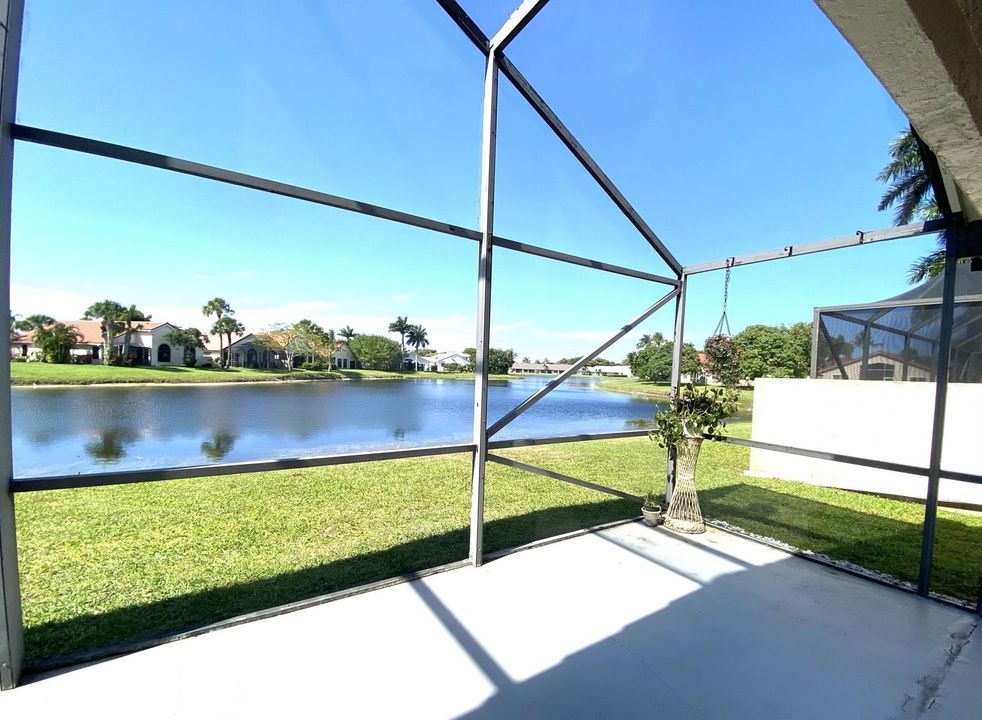 Patio & Lake2