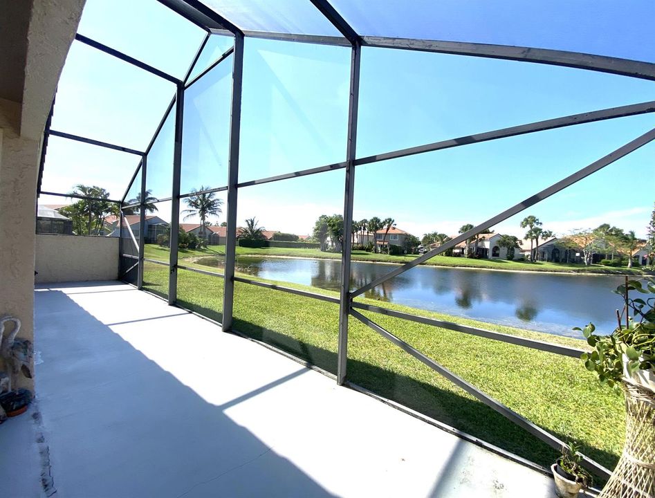 Patio & Lake3