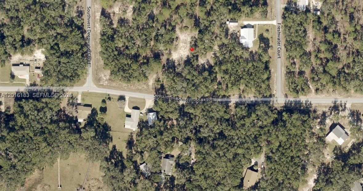 На продажу: $65,000 (1.24 acres)