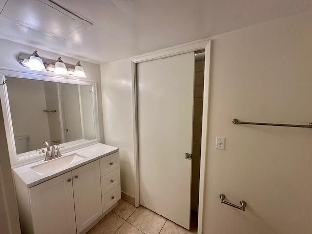 7888-105 Guest bathroom -2 2024