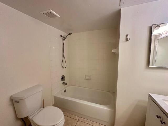 7888-105 Guest Bathroom