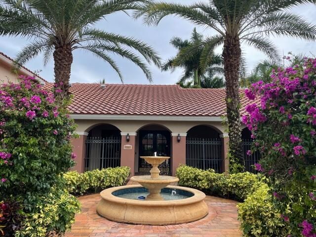 St Andrew's Pool Fountain