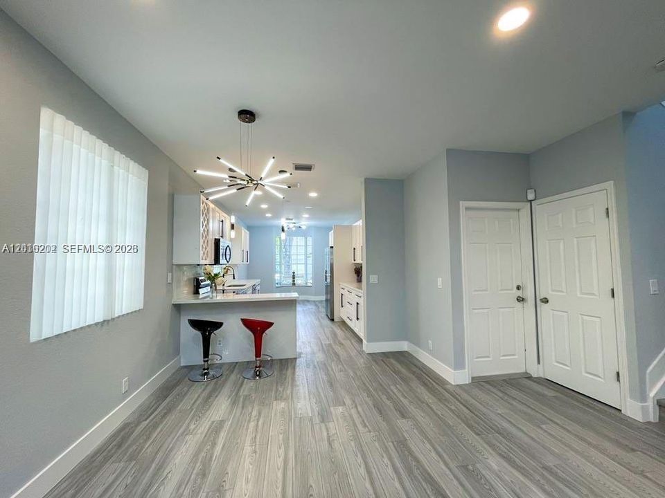 For Sale: $799,000 (3 beds, 2 baths, 2434 Square Feet)
