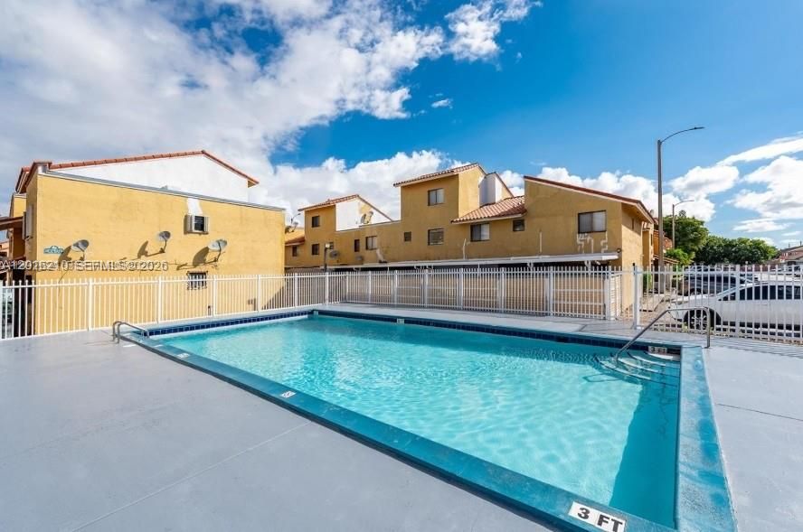 Recently Sold: $274,999 (2 beds, 2 baths, 755 Square Feet)