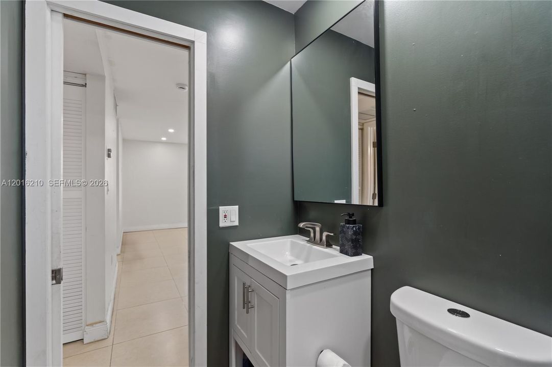 Recently Sold: $274,999 (2 beds, 2 baths, 755 Square Feet)