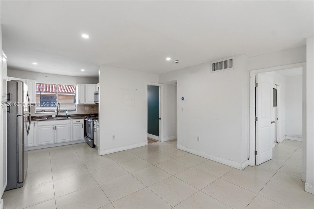 Recently Sold: $274,999 (2 beds, 2 baths, 755 Square Feet)