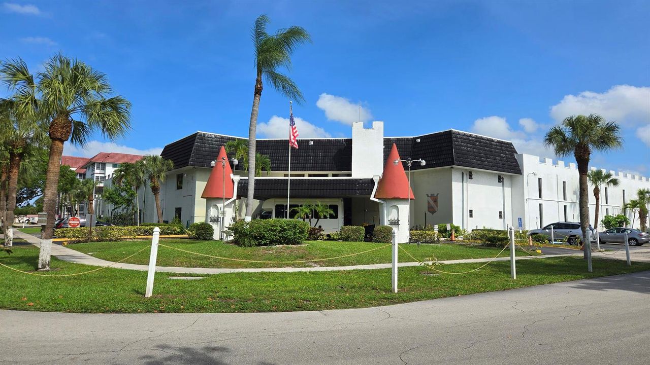 Castle Gardens Clubhouse