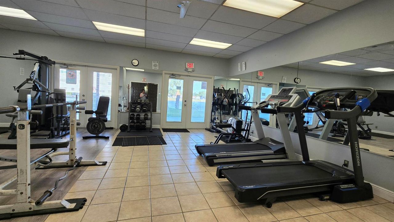 Men's Gym