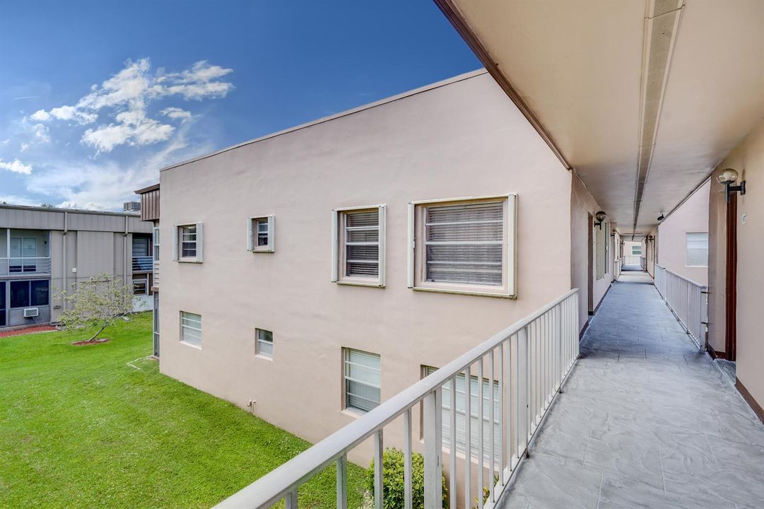 Exterior-corridor-2