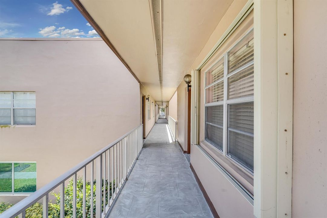 Exterior-corridor-3
