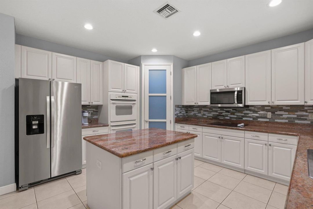 11157 Misty Ridge Way - 23.jpg-SMALL