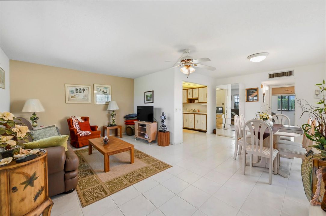 05 Living room 02