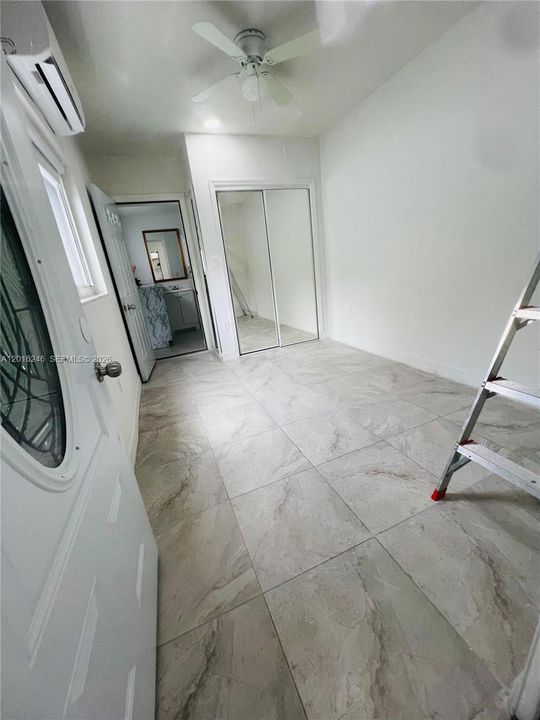 В аренду: $1,600 (1 спален, 1 ванн, 1751 Квадратных фут)