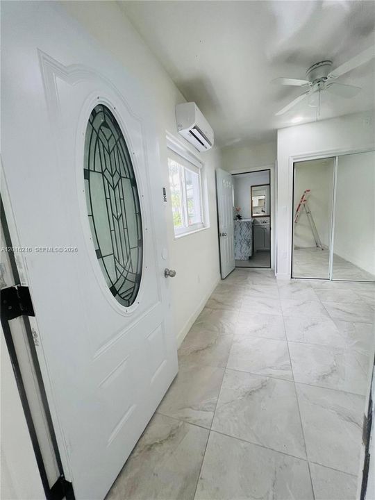В аренду: $1,600 (1 спален, 1 ванн, 1751 Квадратных фут)