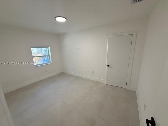En Venta: $870,000 (3 camas, 2 baños, 1170 Pies cuadrados)