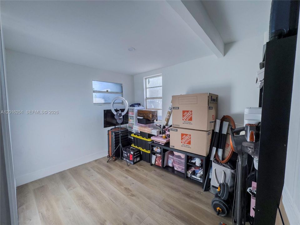 Activo con contrato: $340,000 (3 camas, 1 baños, 672 Pies cuadrados)