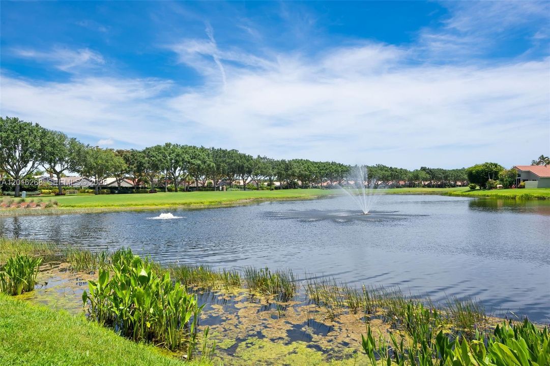 For Sale: $469,900 (3 beds, 2 baths, 1829 Square Feet)