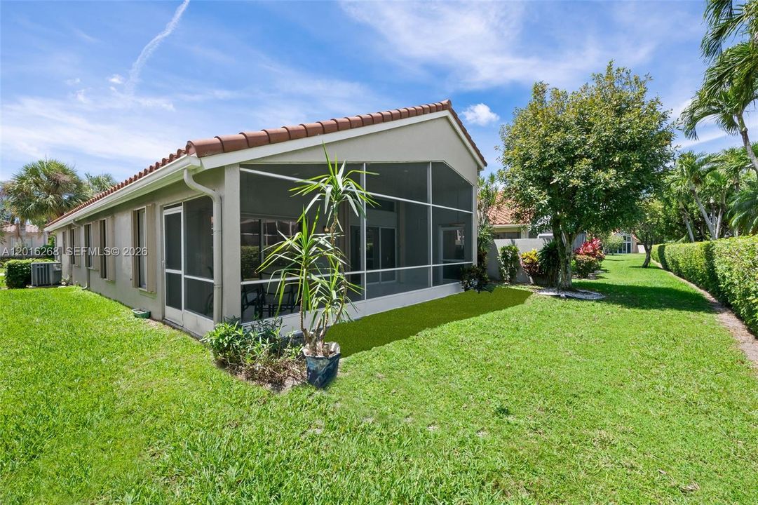 For Sale: $469,900 (3 beds, 2 baths, 1829 Square Feet)