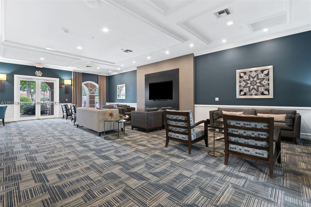 For Sale: $469,900 (3 beds, 2 baths, 1829 Square Feet)