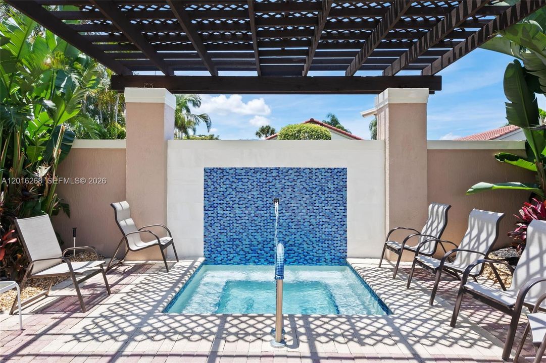 For Sale: $469,900 (3 beds, 2 baths, 1829 Square Feet)