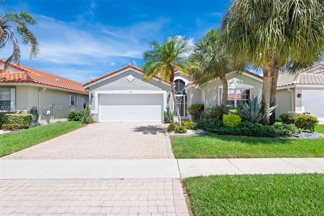 For Sale: $469,900 (3 beds, 2 baths, 1829 Square Feet)