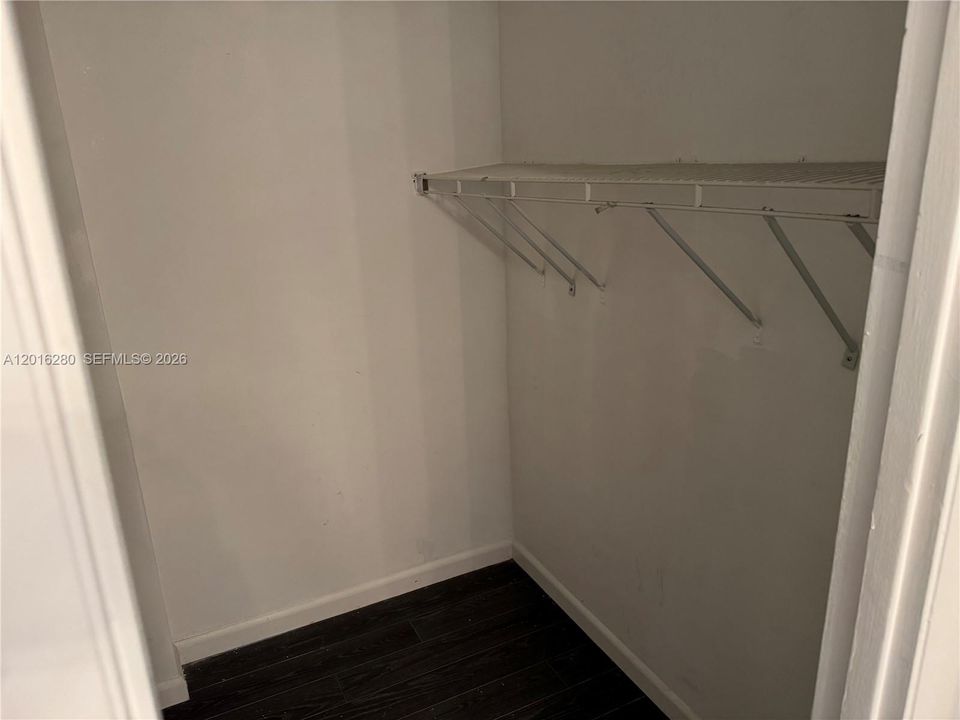 Vendido Recientemente: $118,000 (1 camas, 1 baños, 826 Pies cuadrados)