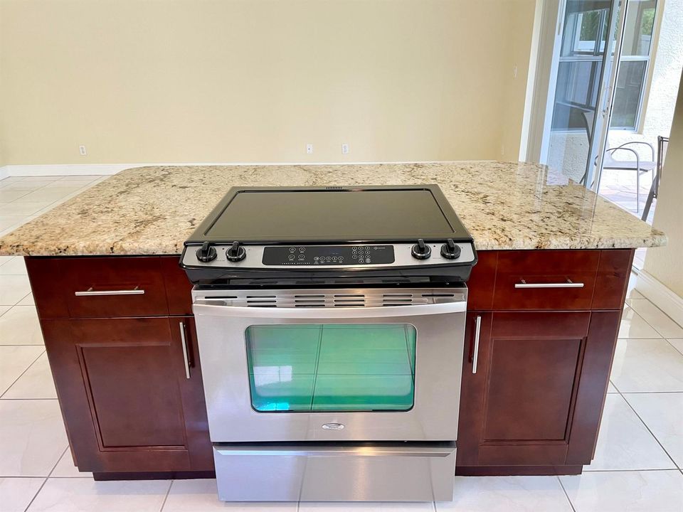 island w/ stove