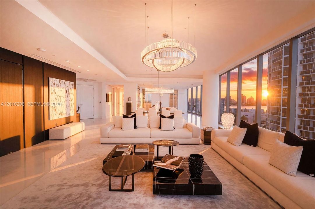 待售: $9,995,000 (4 贝兹, 5 浴室, 4385 平方英尺)