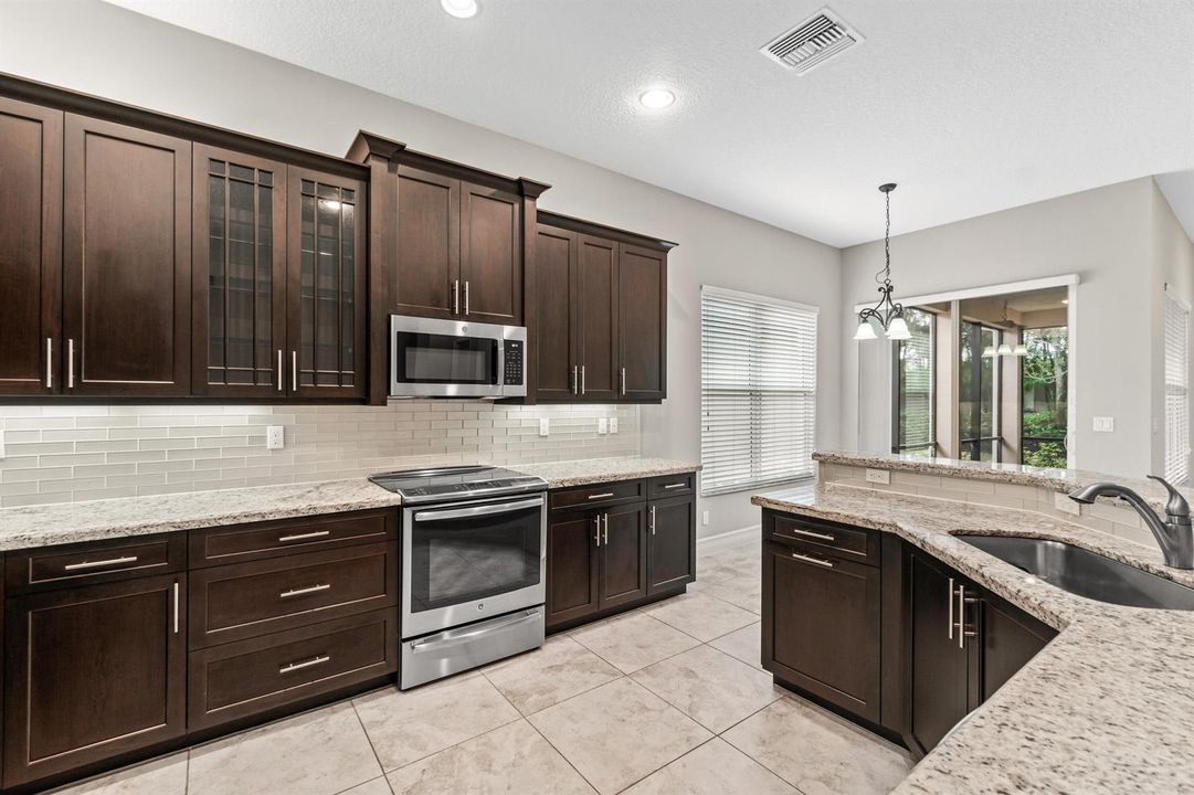 Gourmet Kitchen