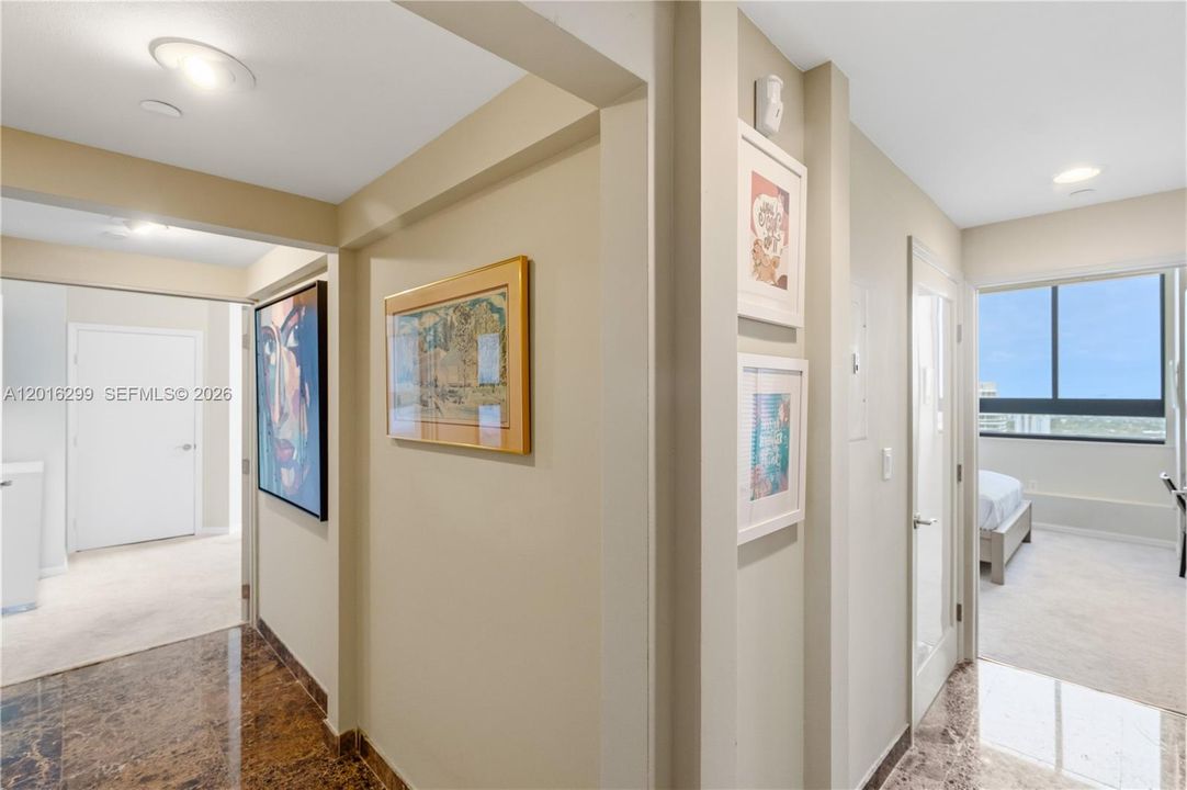 For Sale: $1,657,000 (2 beds, 2 baths, 1581 Square Feet)