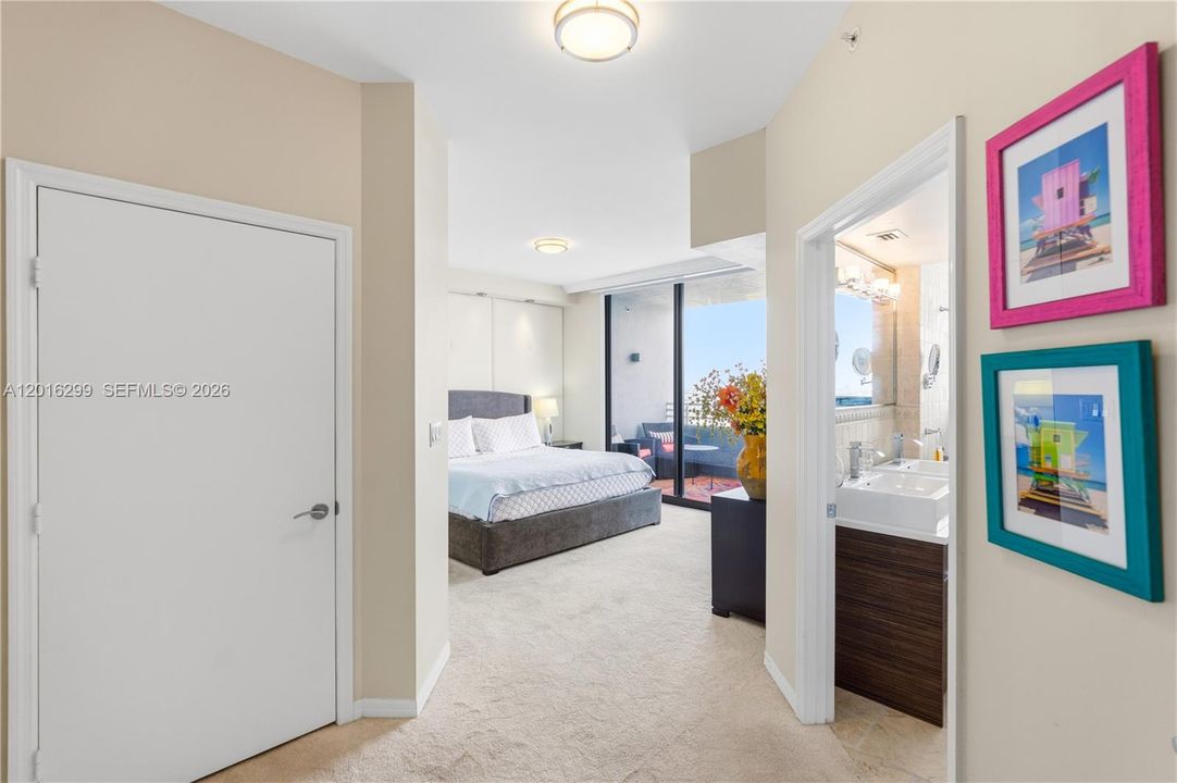 For Sale: $1,657,000 (2 beds, 2 baths, 1581 Square Feet)