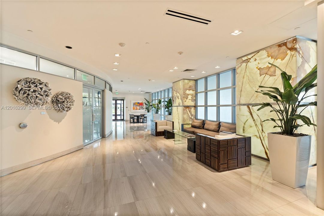 For Sale: $1,657,000 (2 beds, 2 baths, 1581 Square Feet)