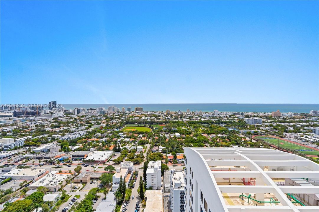 For Sale: $1,657,000 (2 beds, 2 baths, 1581 Square Feet)