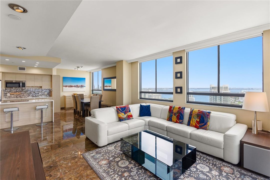 For Sale: $1,657,000 (2 beds, 2 baths, 1581 Square Feet)