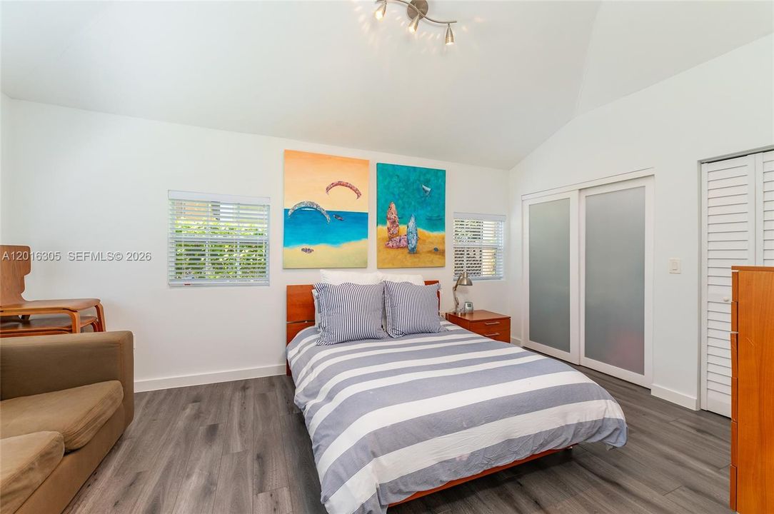 В аренду: $11,000 (4 спален, 3 ванн, 2218 Квадратных фут)