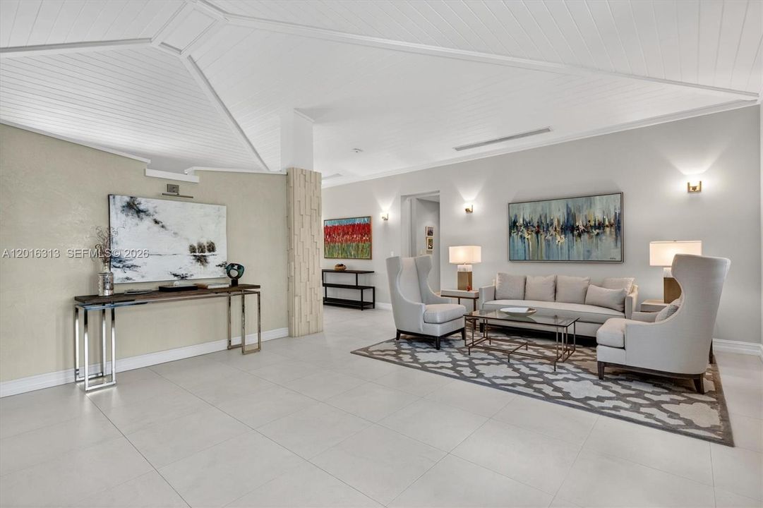 For Sale: $3,620,000 (3 beds, 3 baths, 2721 Square Feet)