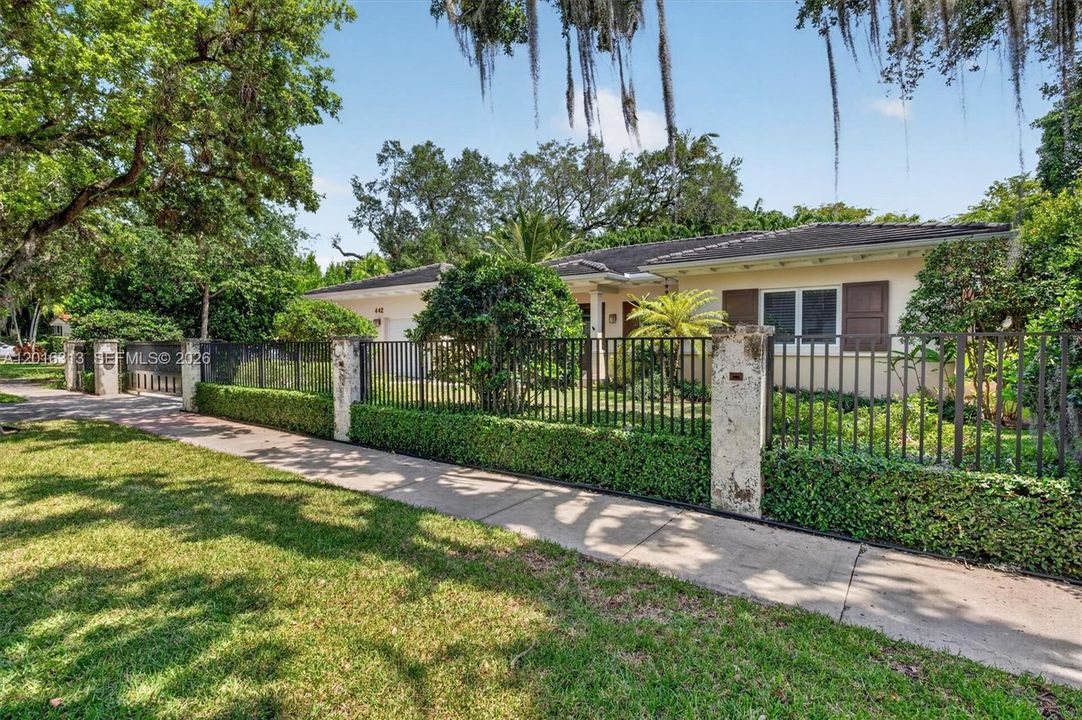 Prime Coral Gables location near University of Miami, South Miami, Coconut Grove, Coral Gables dining, shopping, and major commuter routes.