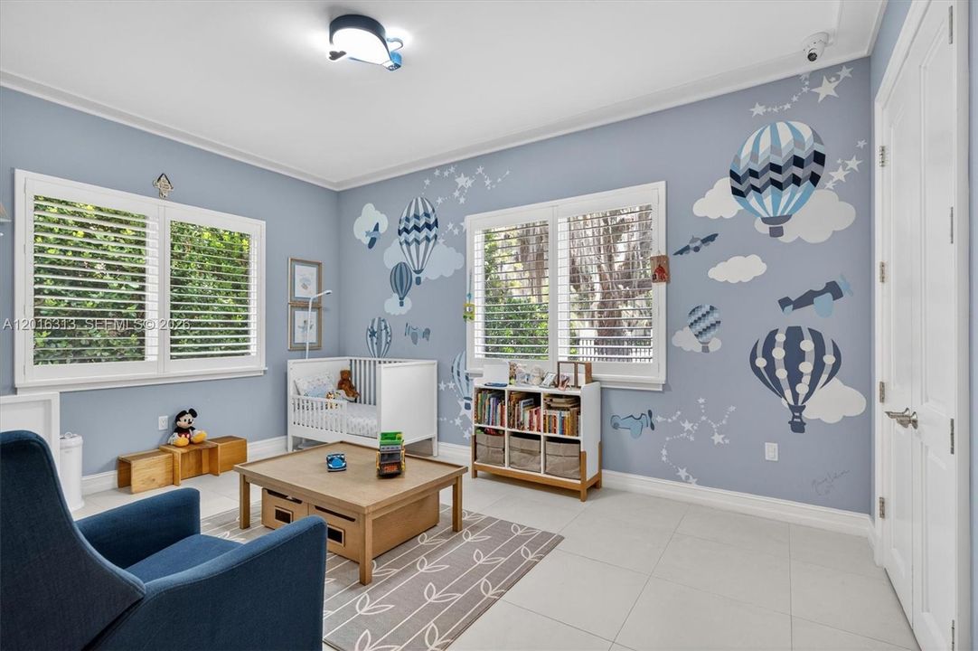 For Sale: $3,620,000 (3 beds, 3 baths, 2721 Square Feet)
