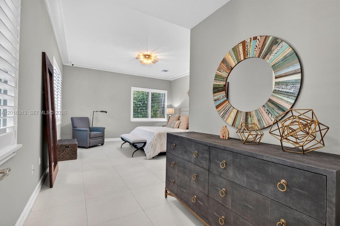 For Sale: $3,620,000 (3 beds, 3 baths, 2721 Square Feet)