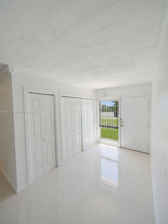En Renta: $2,999 (3 camas, 2 baños, 1208 Pies cuadrados)