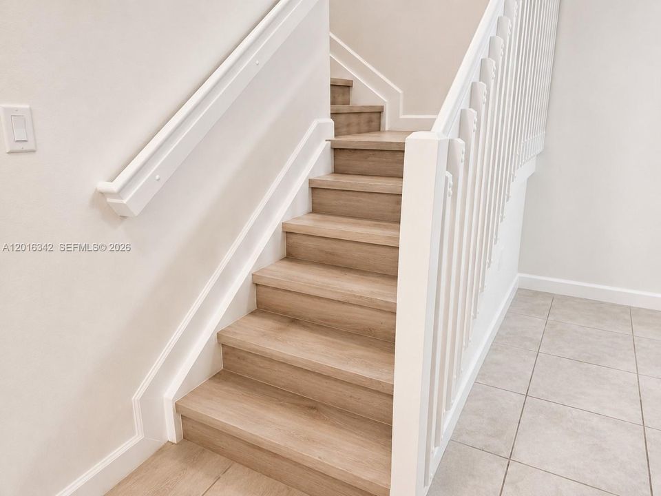 Active With Contract: $2,650 (3 beds, 2 baths, 1695 Square Feet)