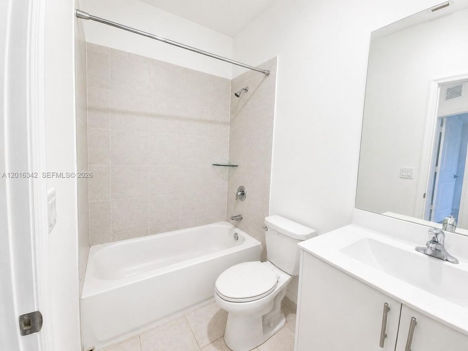 Active With Contract: $2,650 (3 beds, 2 baths, 1695 Square Feet)