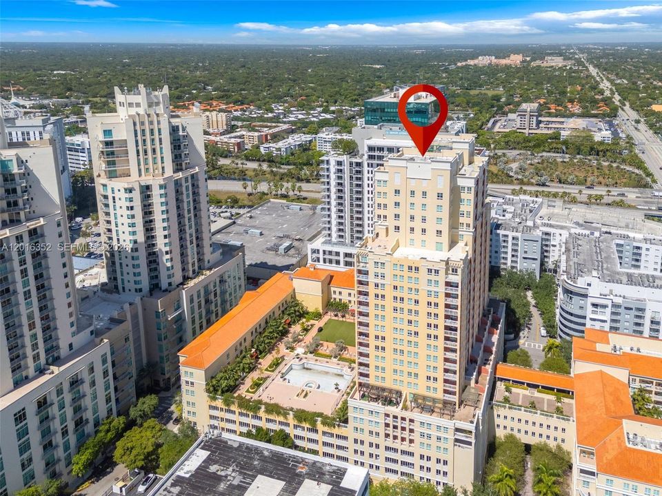 Active With Contract: $450,000 (2 beds, 2 baths, 1155 Square Feet)