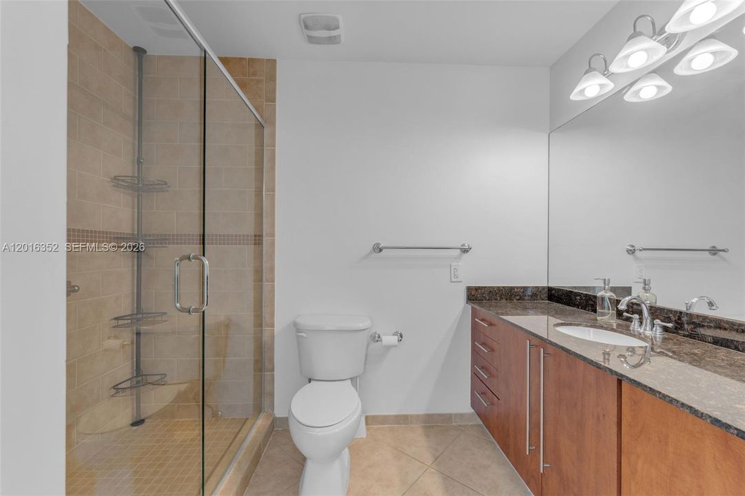 Active With Contract: $450,000 (2 beds, 2 baths, 1155 Square Feet)