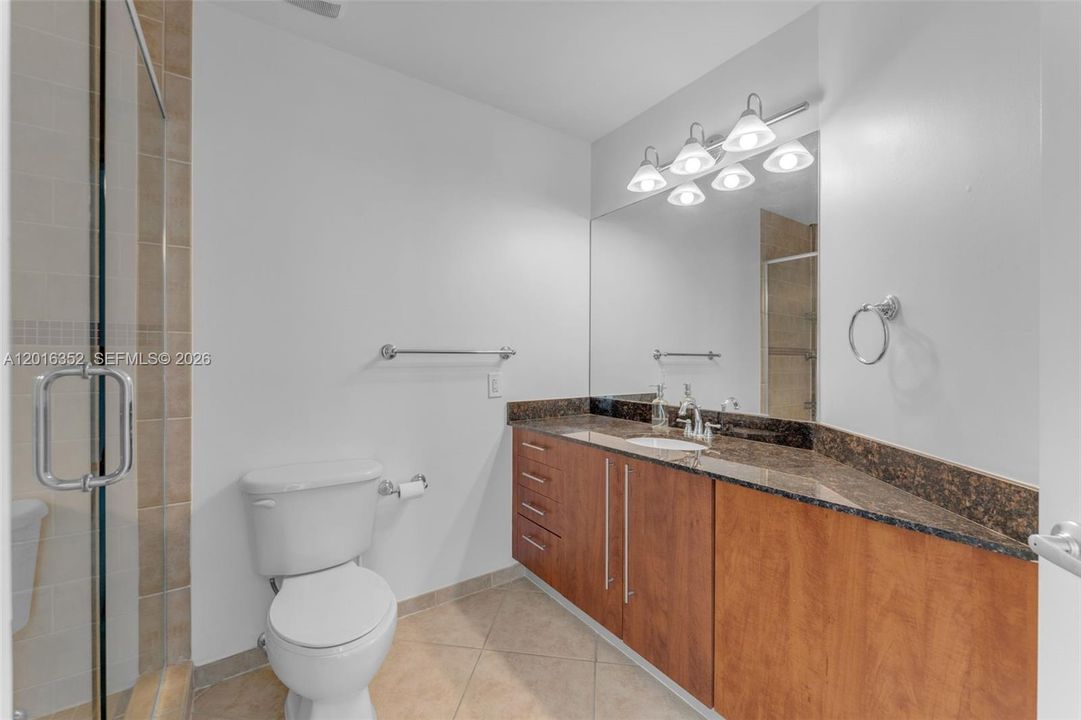 Active With Contract: $450,000 (2 beds, 2 baths, 1155 Square Feet)