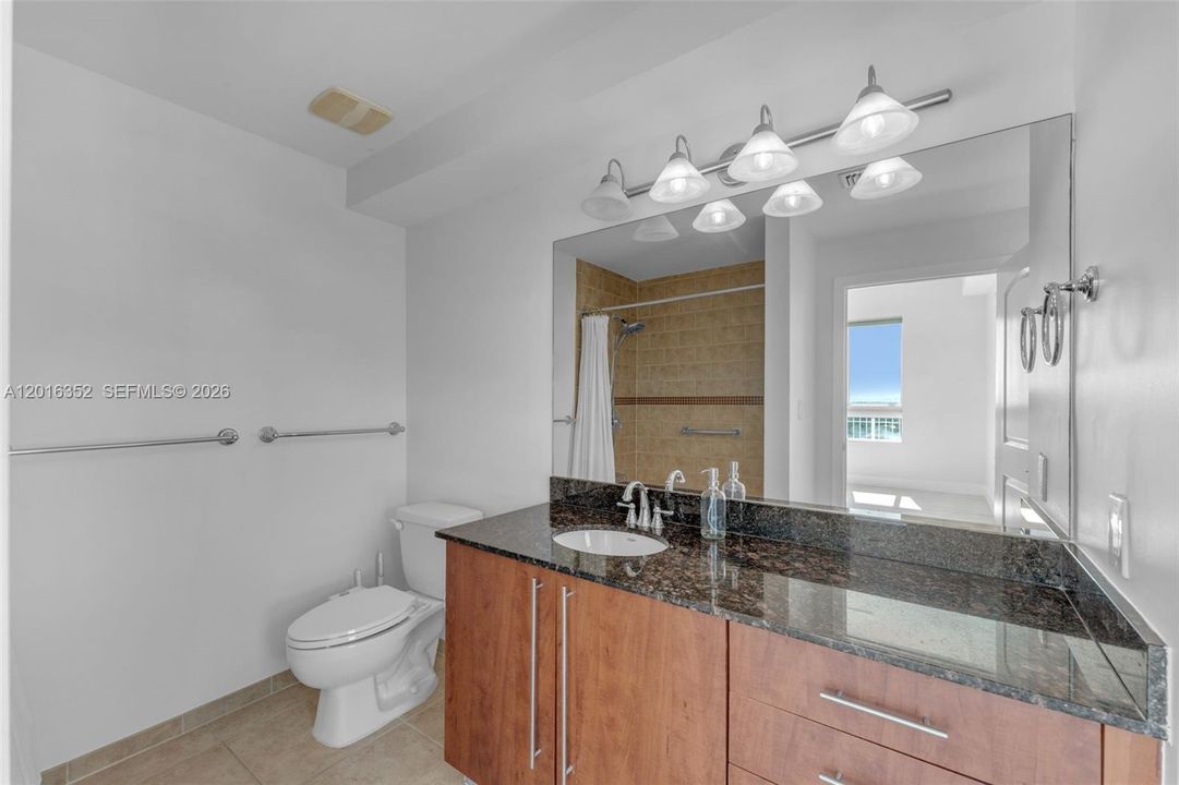 Active With Contract: $450,000 (2 beds, 2 baths, 1155 Square Feet)