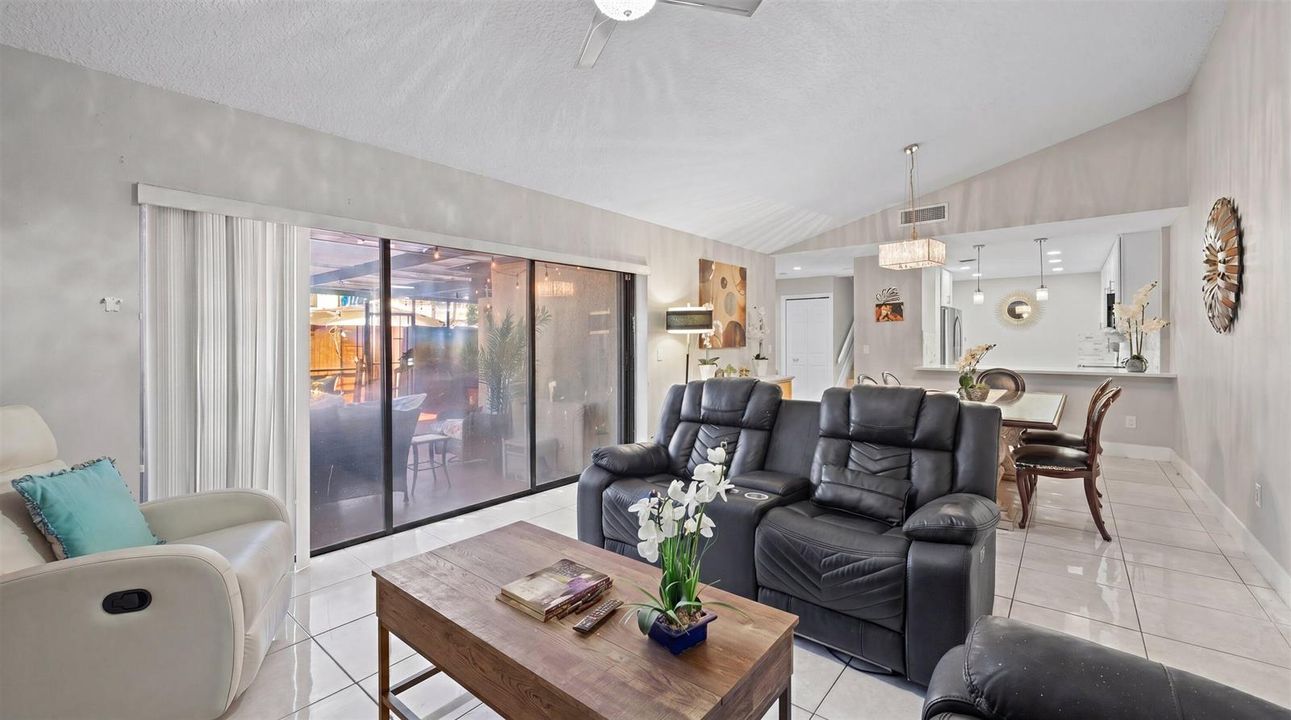 08-4258 Landar Dr S