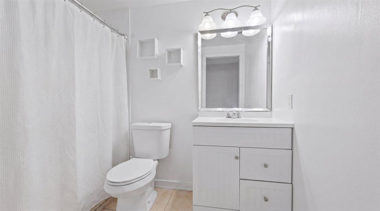 01-4258 Landar Dr S