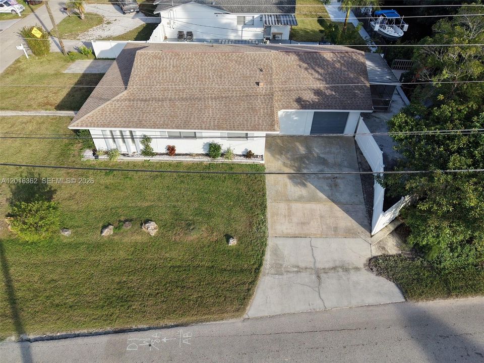 For Sale: $299,000 (3 beds, 2 baths, 1700 Square Feet)