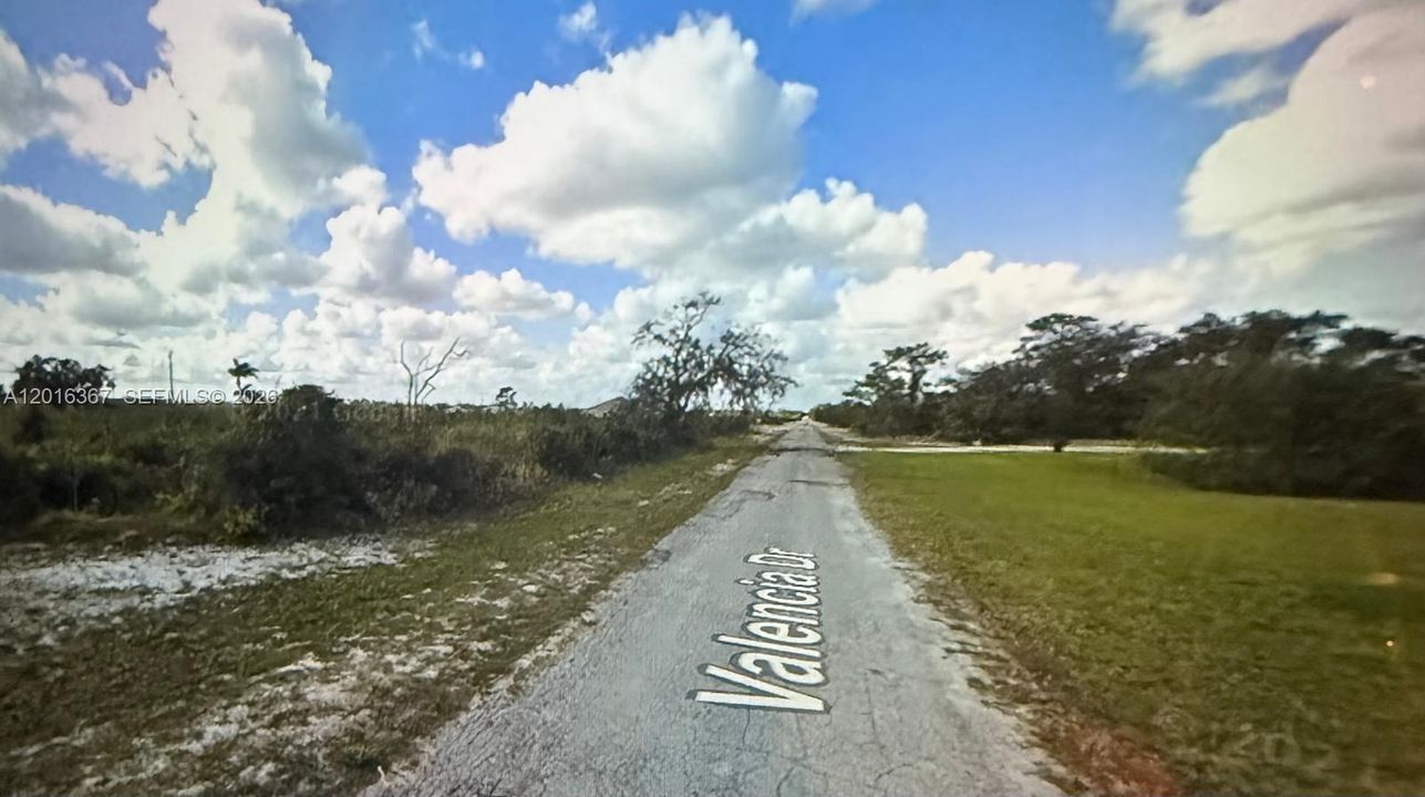 For Sale: $49,000 (10,011.00 acres)